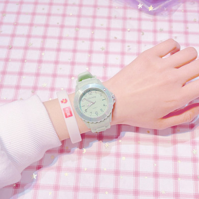 Ежедневен детски часовник с каишка от еко кожа