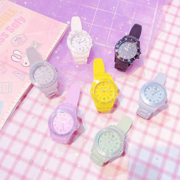 Ежедневен детски часовник с каишка от еко кожа