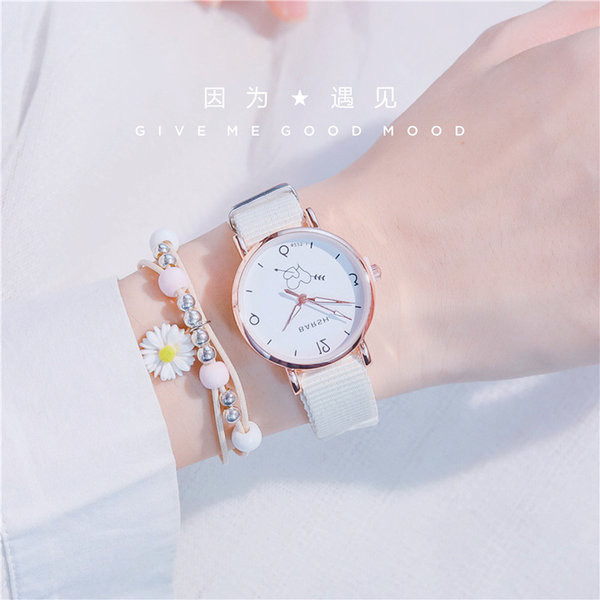 Детски часовник с каишка от канава