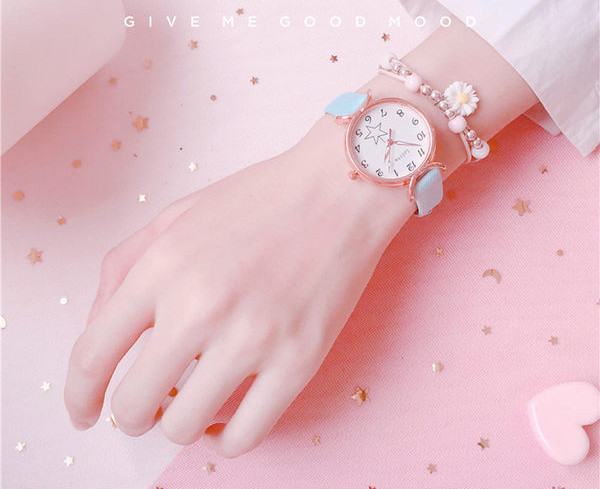 Детски часовник в различни цветове 