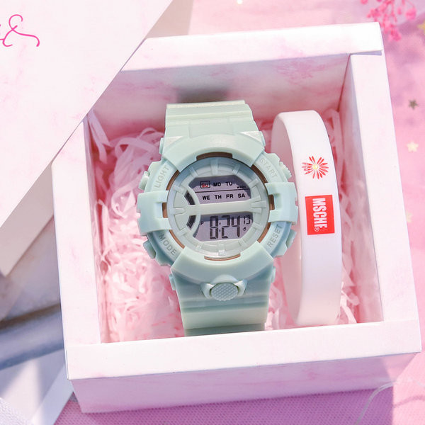 Електронен детски часовник в няколко цвята 