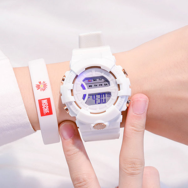 Електронен детски часовник в няколко цвята 