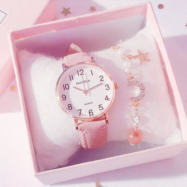 Водоустойчив часовник с каишка от еко кожа и кръгъл циферблат