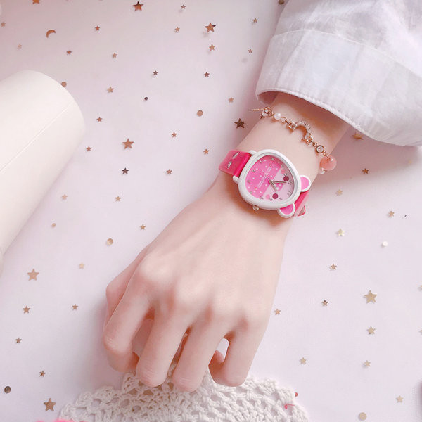 Детски часовник в няколко цвята 