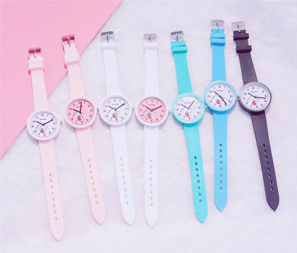 Детски кожен водоустойчив часовник за момичета