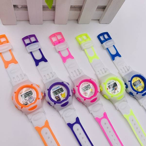 Детски електронен - часовник в няколко цвята 