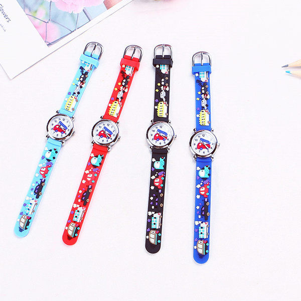 Детски водоустойчив часовник в четири цвята 