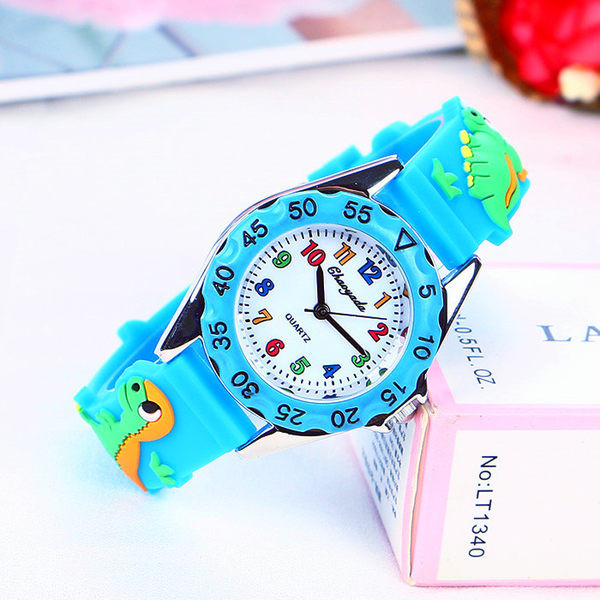 Детски часовник - с цветна апликация 