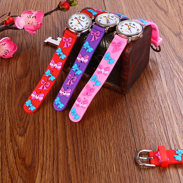 Детски часовник - с 3D апликация 