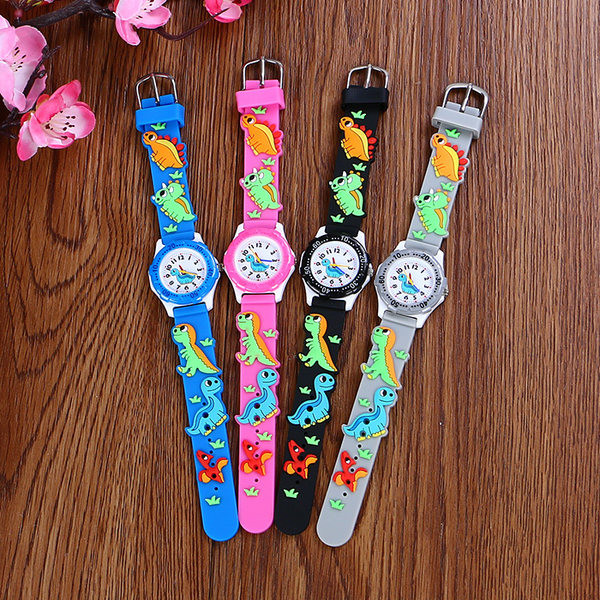 Ежедневен детски часовник в четири цвята 