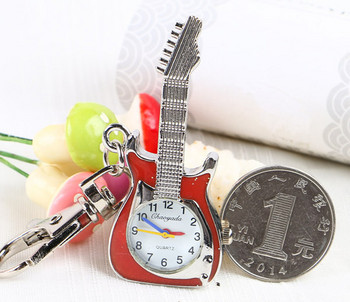 Детски часовник тип ключодържател с форма на китара