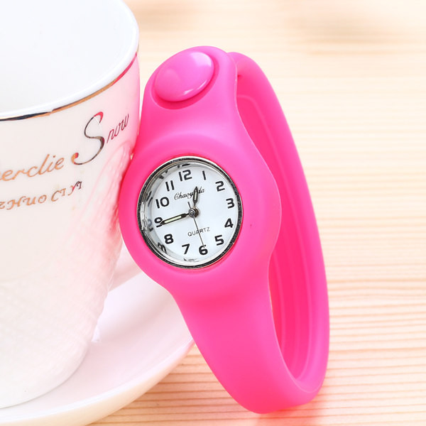 Ежедневен детски  часовник със силиконова каишка