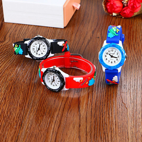 Детски електронен часовник в четири цвята 