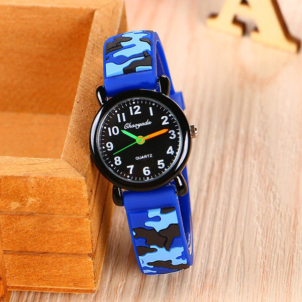 Детски водоустойчив часовник с камуфлажна каишка