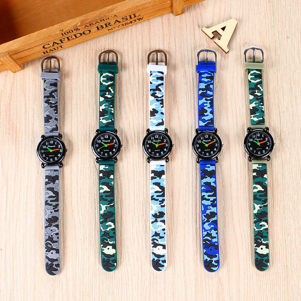 Детски водоустойчив часовник с камуфлажна каишка