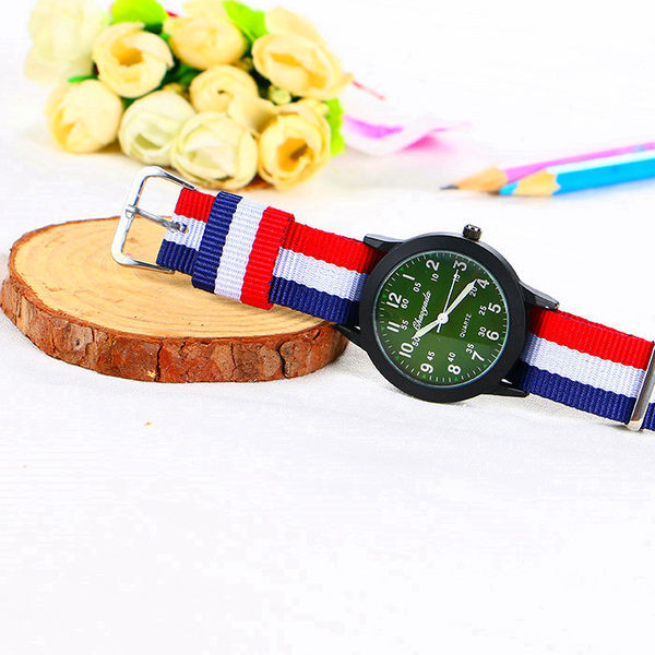 Детски ежедневен часовник с каишка от канава