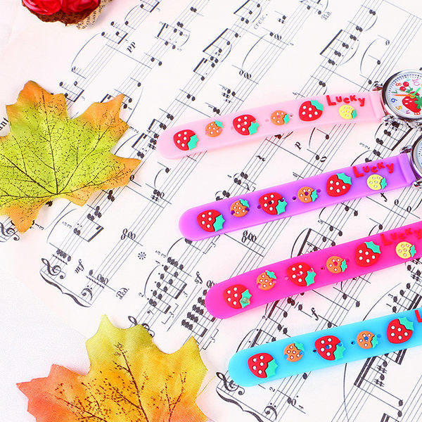 Ежедневен детски часовник с апликация 