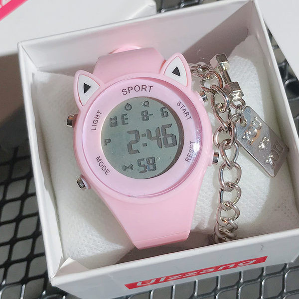 Детски електронен - часовник в четири цвята 