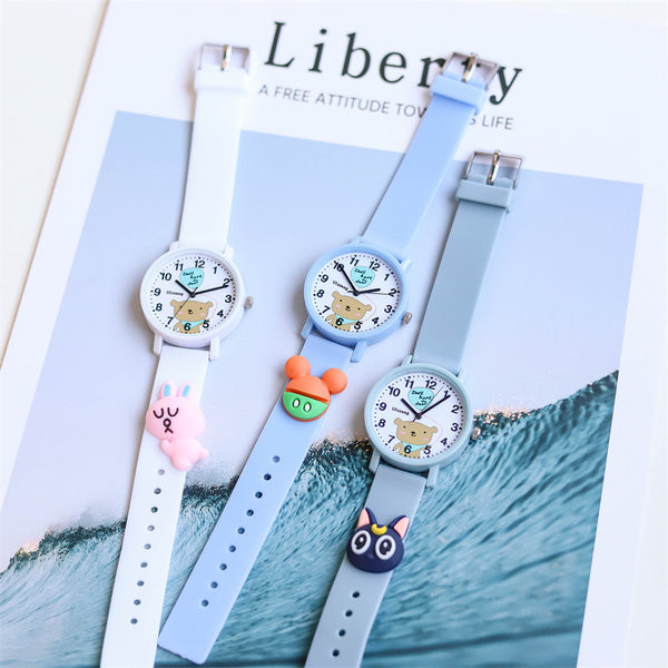 Aksessuaariga lastekell poistele ja tüdrukutele