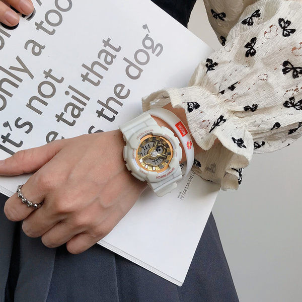 Детски спортен часовник - в няколко цвята 