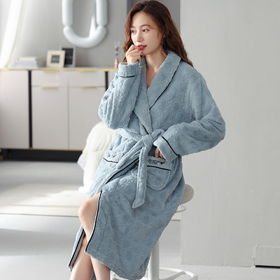 Fliisist vabaaja hommikumantel taskuga