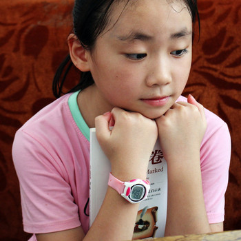 Παιδικό ηλεκτρονικό ρολόι με λουράκι σιλικόνης