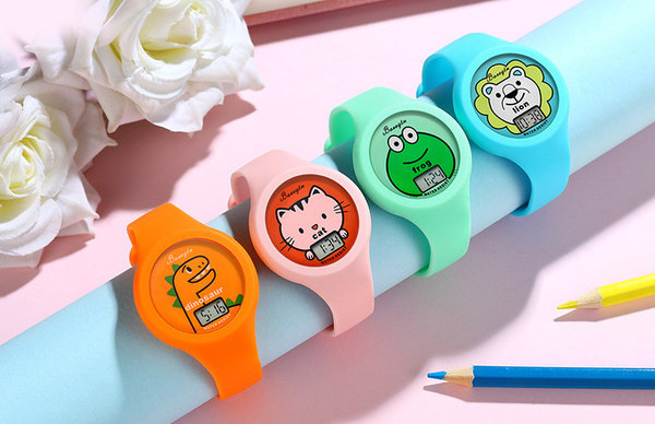 Детски електронен спортен часовник