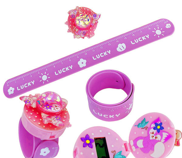 Παιδικό μοντέρνο ρολόι σε τρία χρώματα