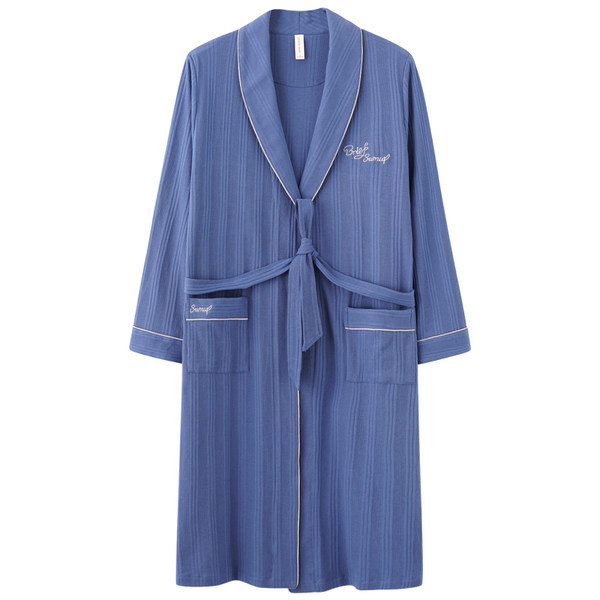 Ежедневен дамски домашен халат с колан и бродиран надпис