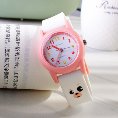 Нов модел водоустойчив детски часовник с силиконова каишка и апликация