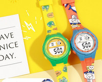 Детски водоустойчив часовник със силиконова каишка