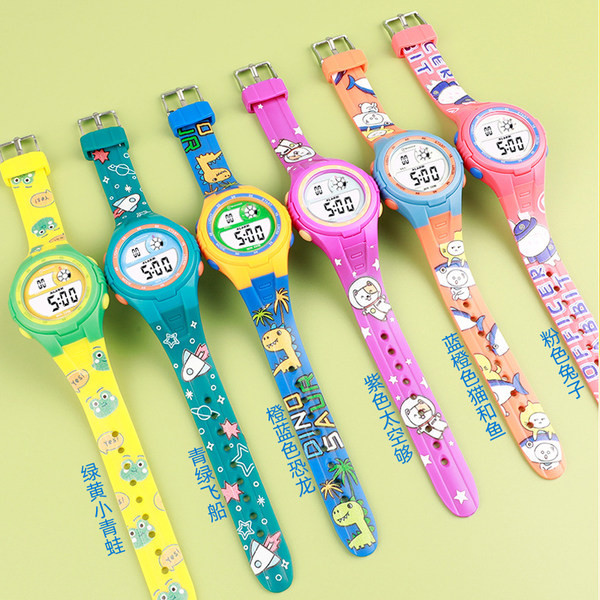 Детски водоустойчив часовник със силиконова каишка