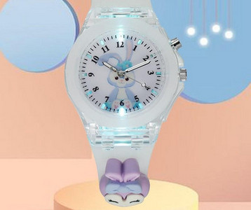 Helendav elektrooniline käekell tüdrukutele