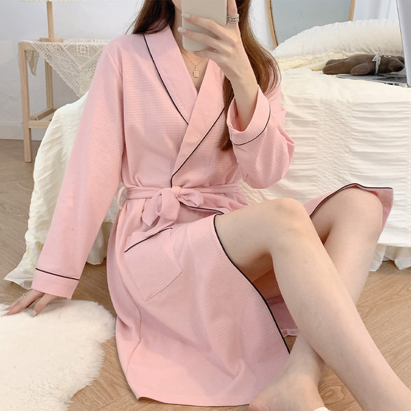 Дамски халат с колан в няколко цвята