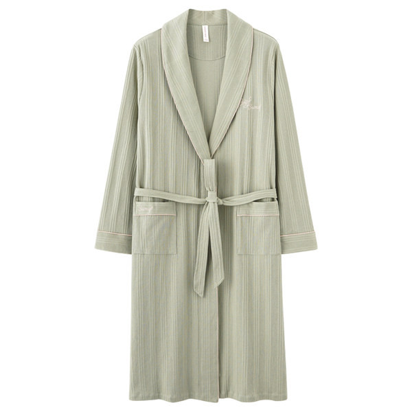 Moekas ühevärviline naiste hommikumantel vööga