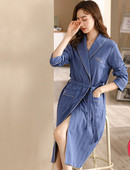 Ежедневен дамски халат с бродерия -няколко цвята