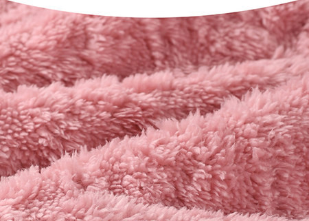 Поларен дамски халат с джоб и принт