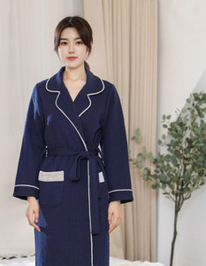 Нов модел дамски халат с джобове и колан