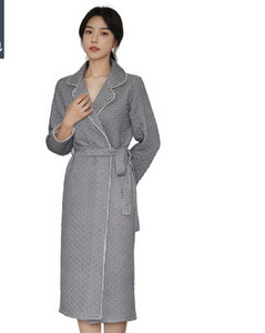 Нов модел дамски халат с джобове и колан