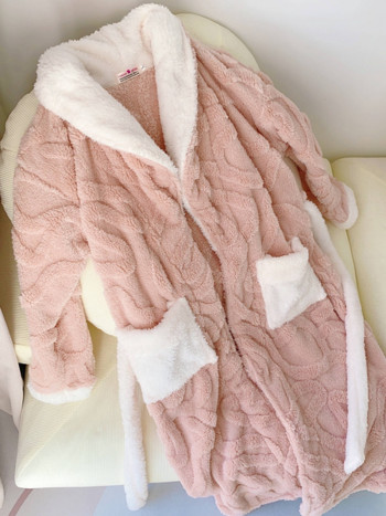 Дамски зимен плюшен домашен халат с колан 