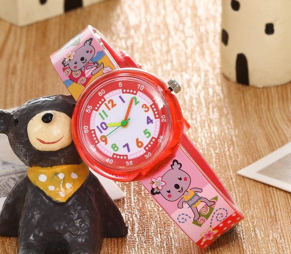 Aplikatsiooniga mehaaniline lastekell poistele ja tüdrukutele