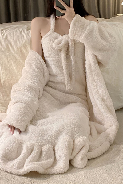 Домашен дамски халат с качулка и колан