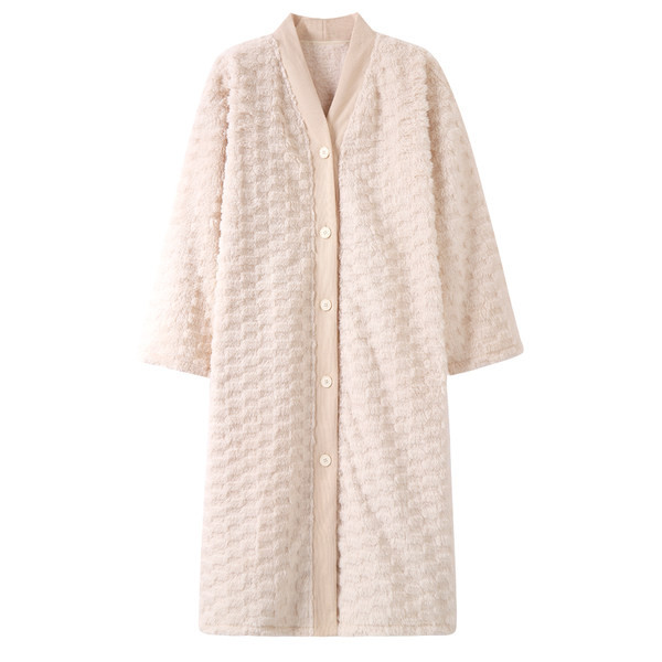 Домашен дамски халат с копчета -широк модел