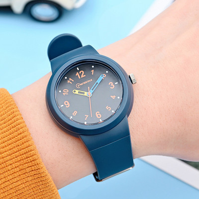 Veekindel helendav kummirihmaga käekell