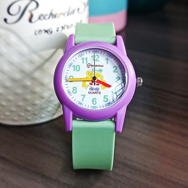 Детски часовник със силиконова каишка за момичета и момчета