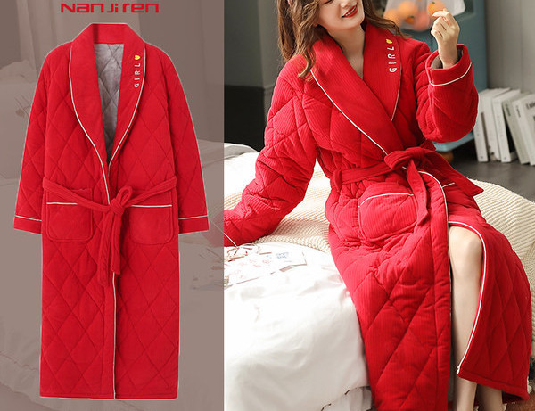 Домашен дамски капитониран халат с джобове