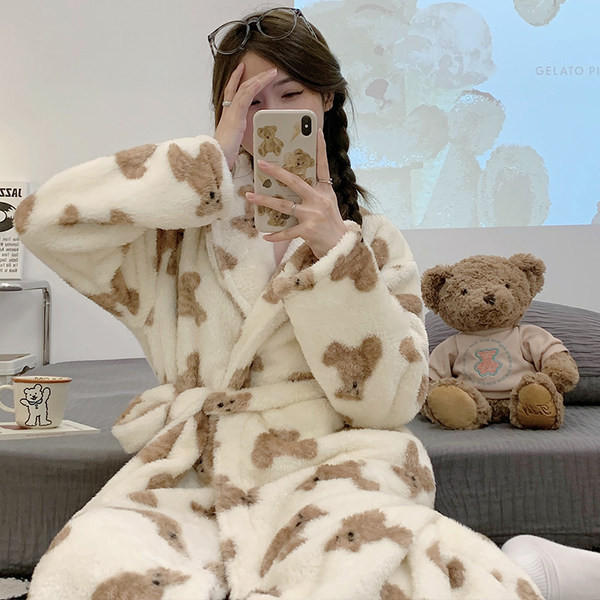 Дамски плюшен халат в два цвята 