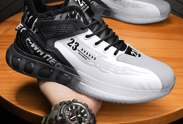 Meeste vabaaja paeltega korvpallijalatsid