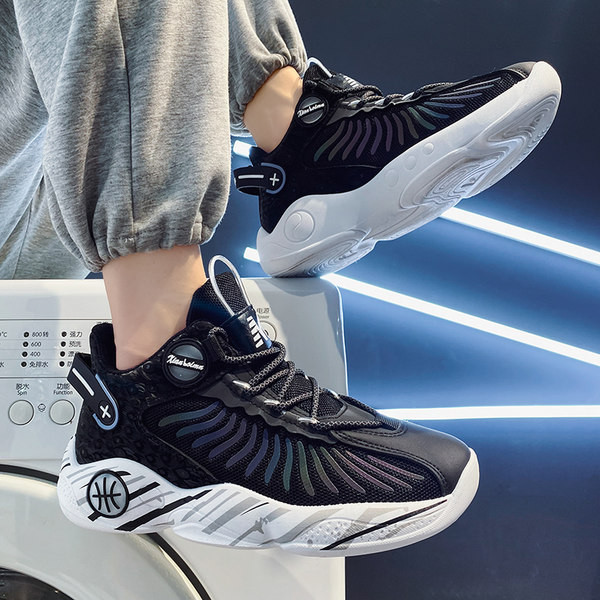 Ανδρικά αθλητικά sneakers σε δύο χρώματα