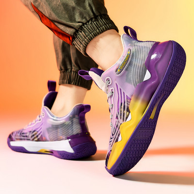 Kontroverzne muške tenisice u ljubičastoj i plavoj boji